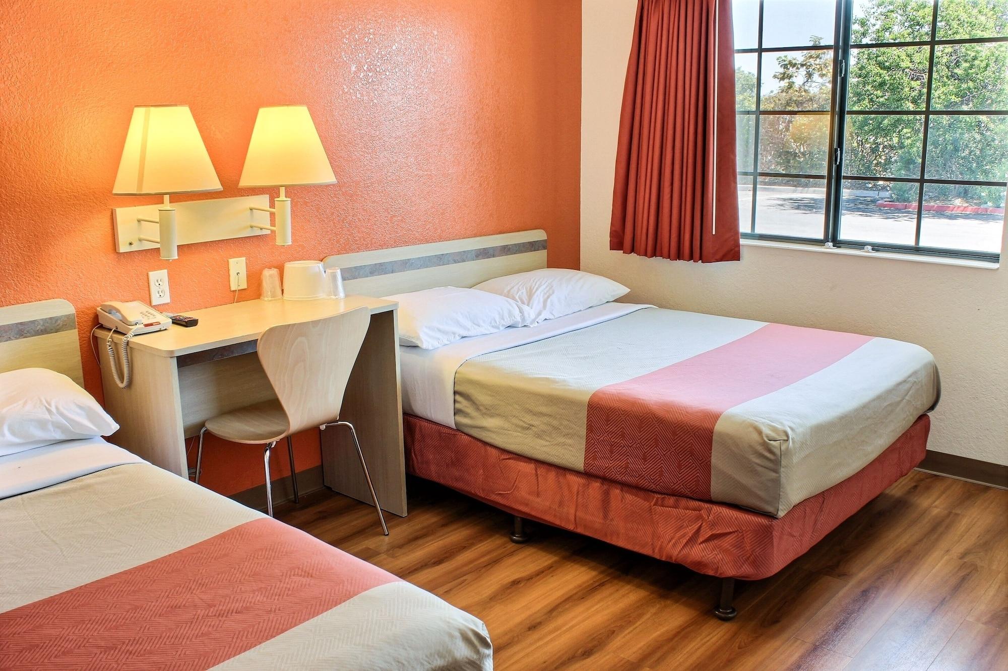 Motel 6-Coalinga, Ca - East Zewnętrze zdjęcie