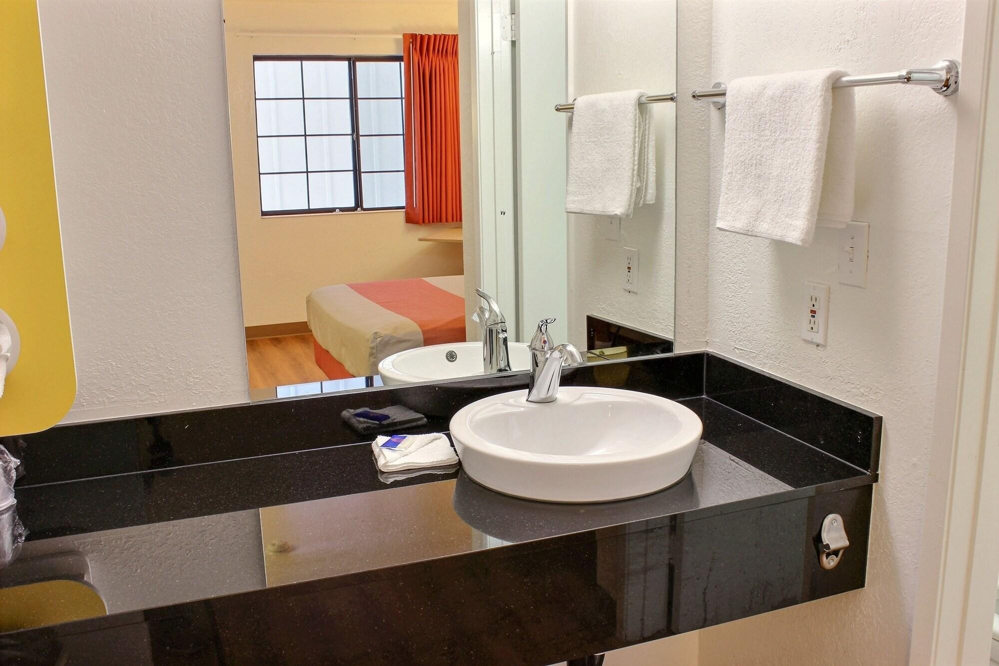 Motel 6-Coalinga, Ca - East Zewnętrze zdjęcie